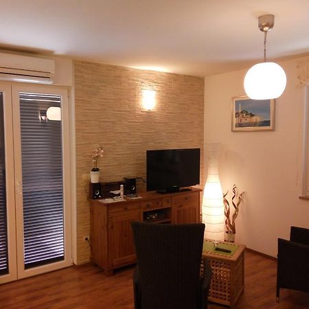 Apartment Asparagus ロヴィンスコ・セロ エクステリア 写真