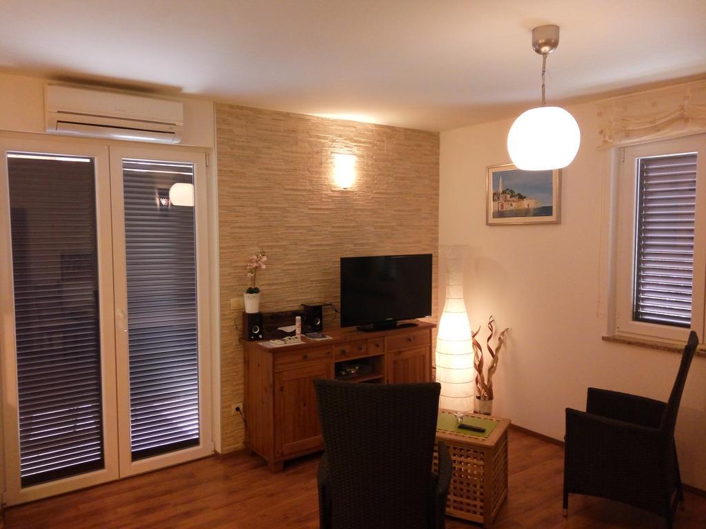 Apartment Asparagus ロヴィンスコ・セロ エクステリア 写真